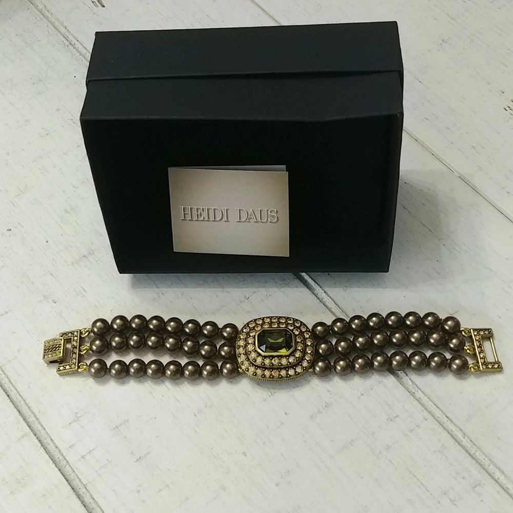 Heidi Daus Tailored to please bracelet.  Stunning! Brand new! Never worn.